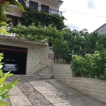 Apartments With A Parking Space Crikvenica - 5493