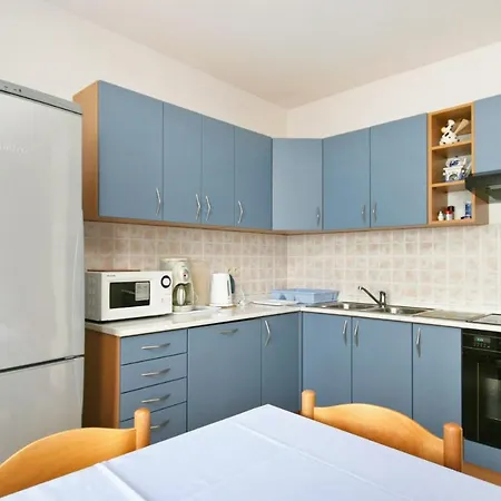 Apartments With A Parking Space Crikvenica - 5493 Apartment *