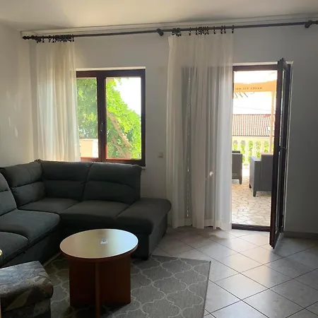Apartman Apartments With A Parking Space Crikvenica - 5493