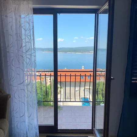 Apartment Apartments With A Parking Space Crikvenica - 5493 *