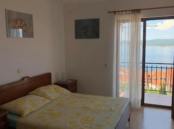 Appartement With Parking Space - 5493 Crikvenica